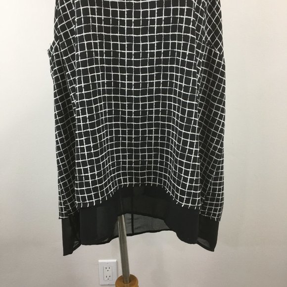 NWT TORRID Black White Grid Print 2 Ply High Low Hem Layer Tank Top - Picture 7 of 10